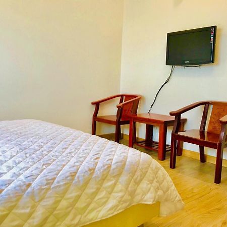 Quynh Anh Hotel Хошимин Экстерьер фото