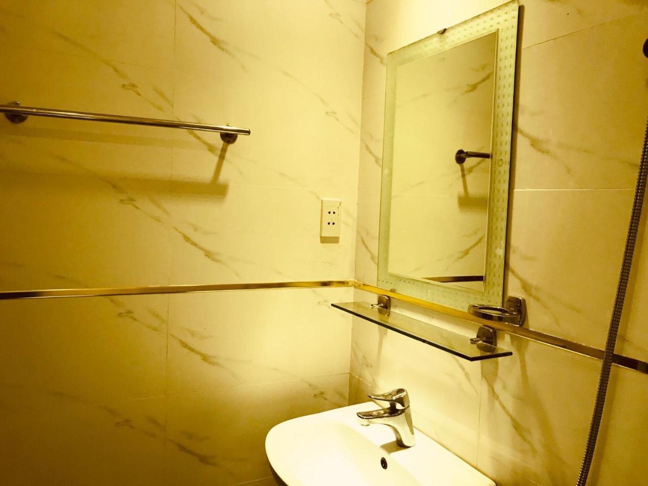 Quynh Anh Hotel Хошимин Экстерьер фото