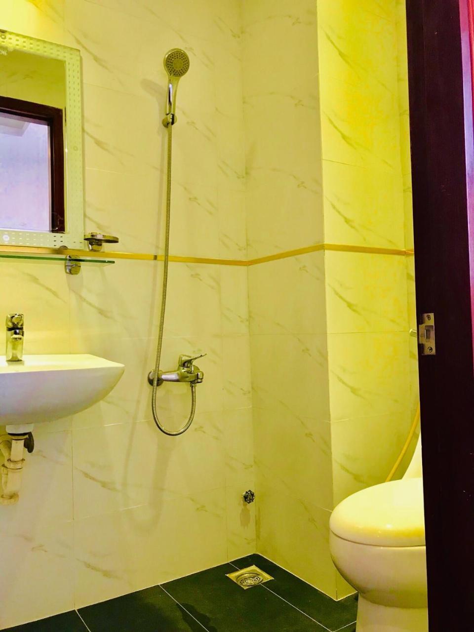 Quynh Anh Hotel Хошимин Экстерьер фото